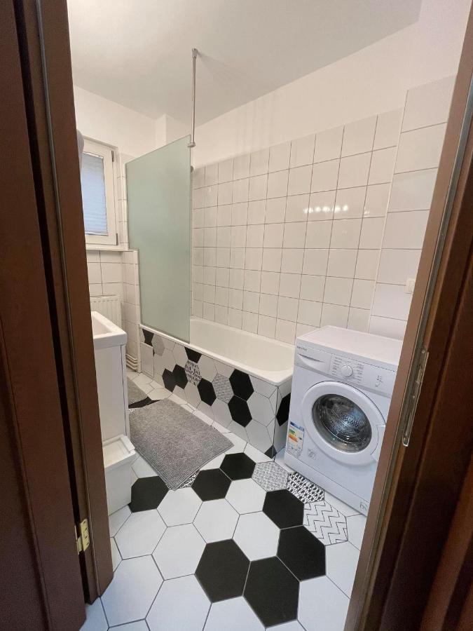 Interbellic Flat Apartment Bukares Bagian luar foto
