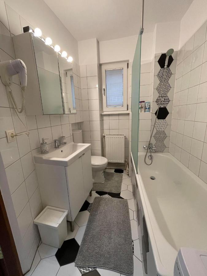Interbellic Flat Apartment Bukares Bagian luar foto