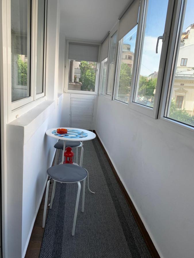 Interbellic Flat Apartment Bukares Bagian luar foto